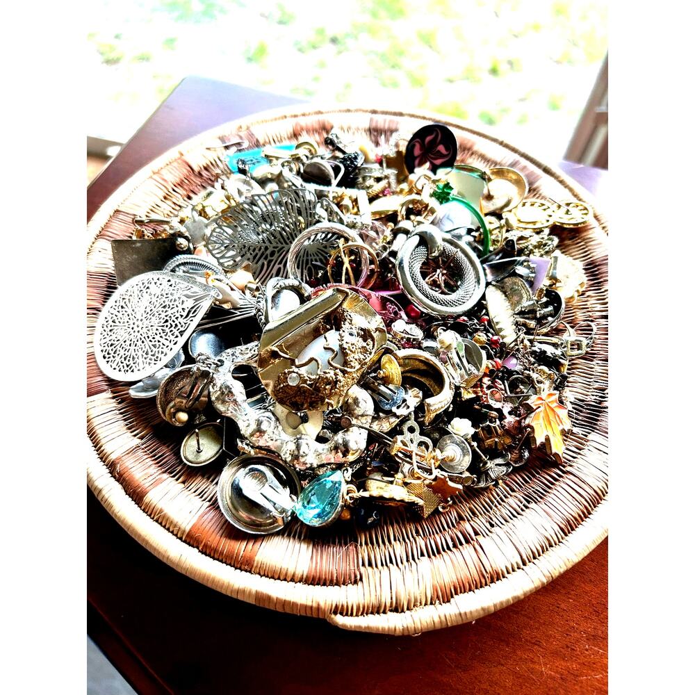 Assorted Vintage & Contemporary Single Earrings Lot 24 oz Craft Reseller Destash